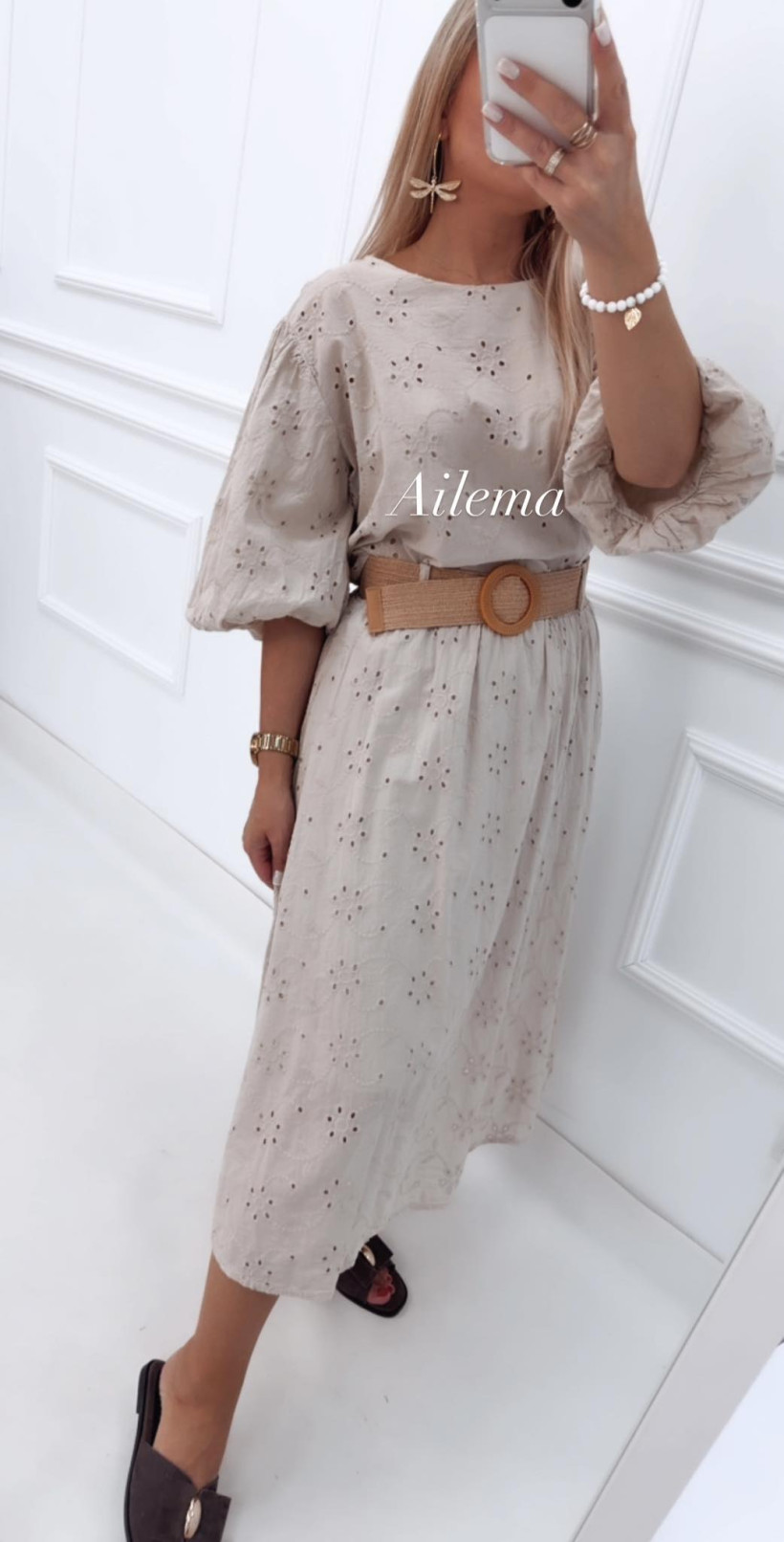 123995376-2.webp