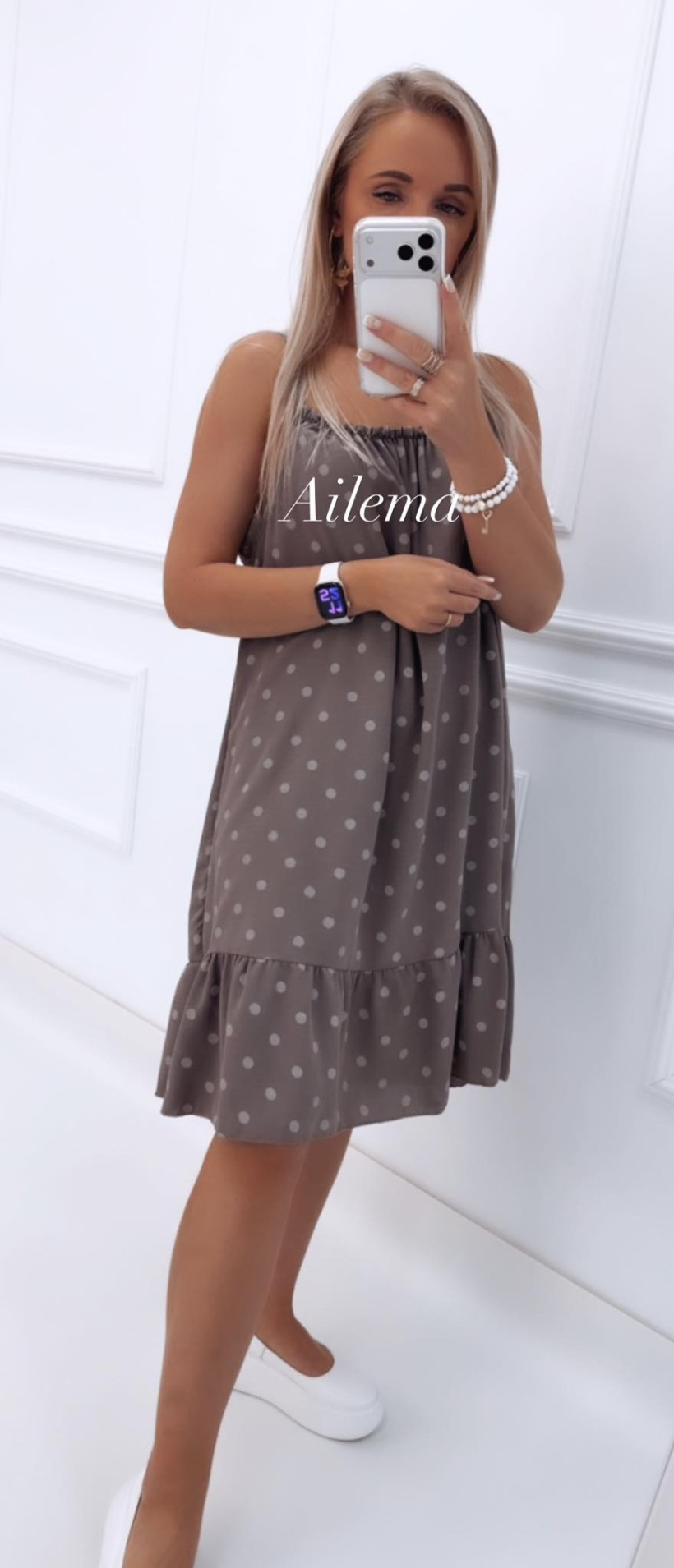 124022366-2.webp