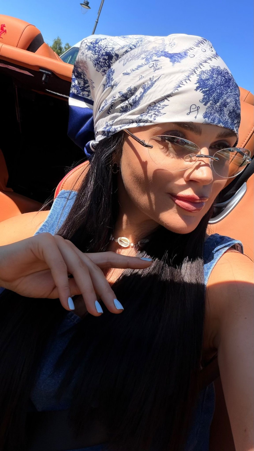 124088558-3.webp
