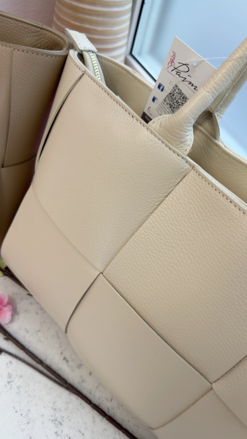 124110198-2.webp