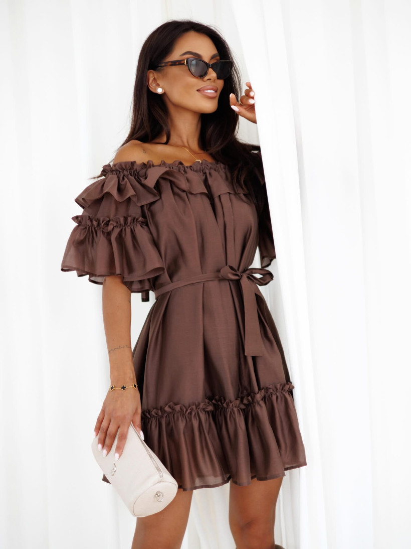 124113685-11.webp