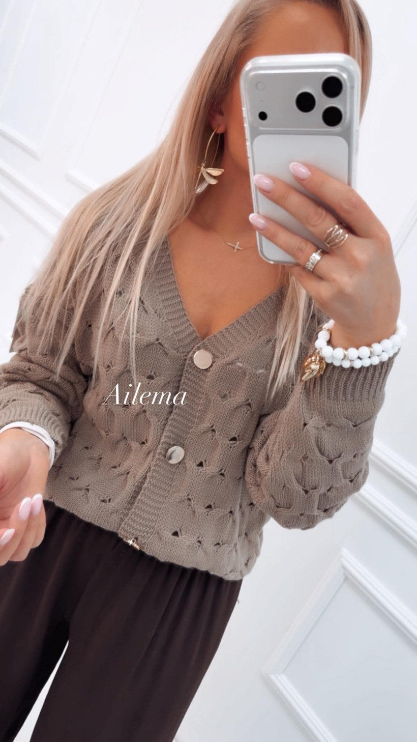 124139865-3.webp