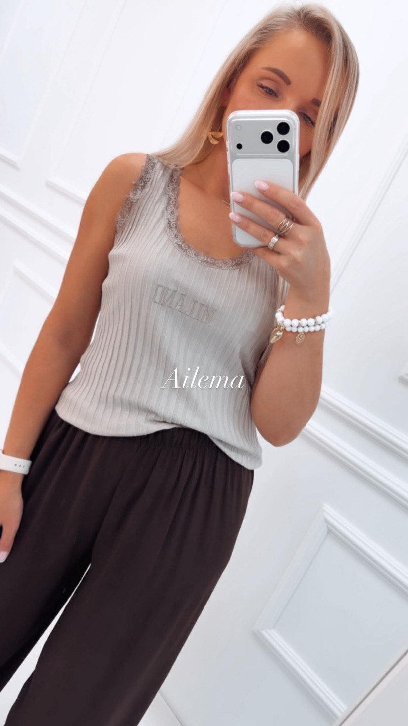 124223067-2.webp