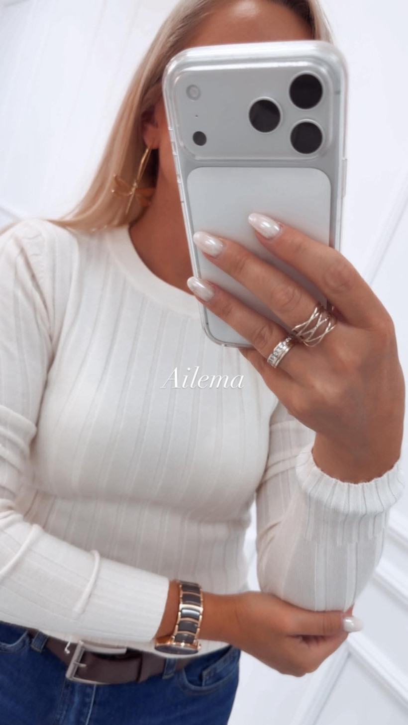 124240430-1.webp