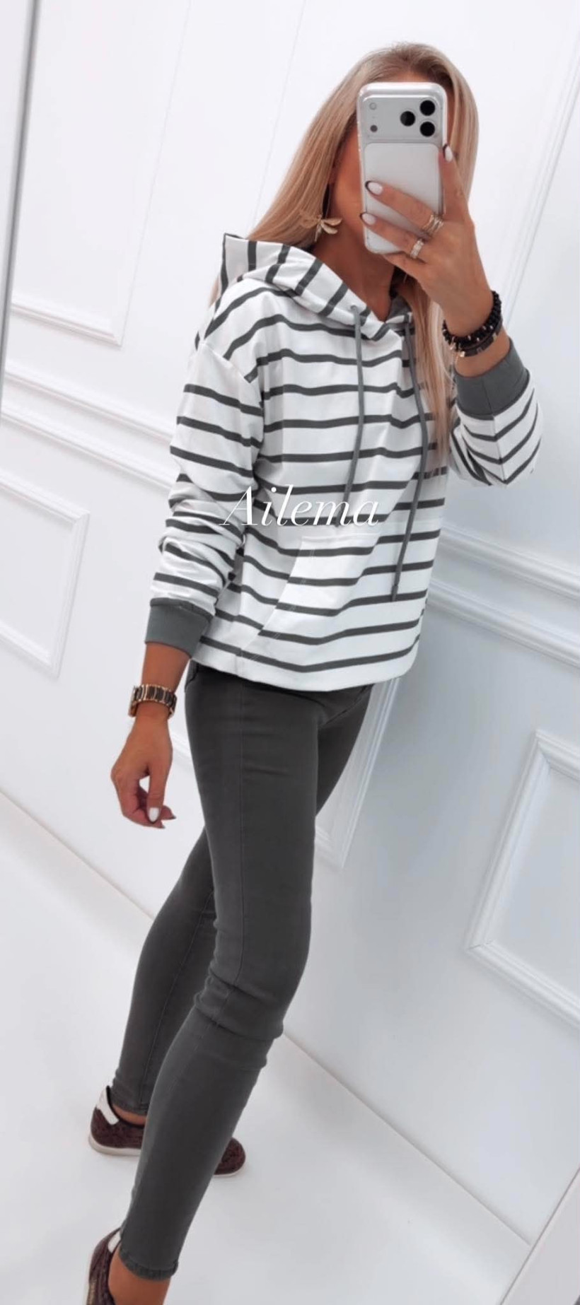 124241421-1.webp