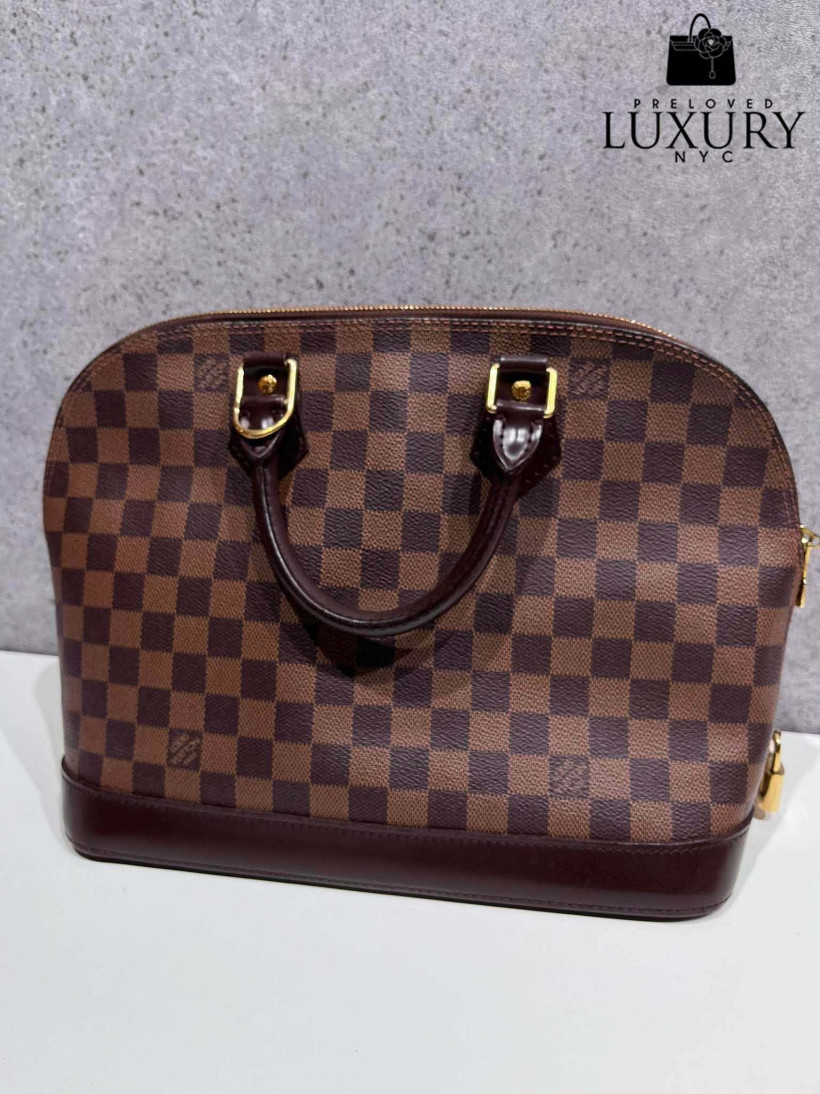 124264136-3.webp