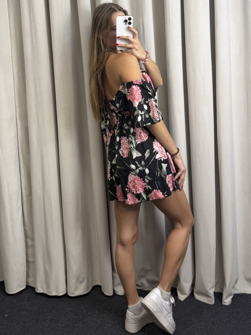 124279007-2.webp