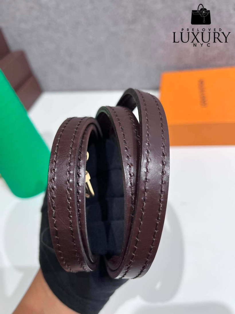 124299298-5.webp