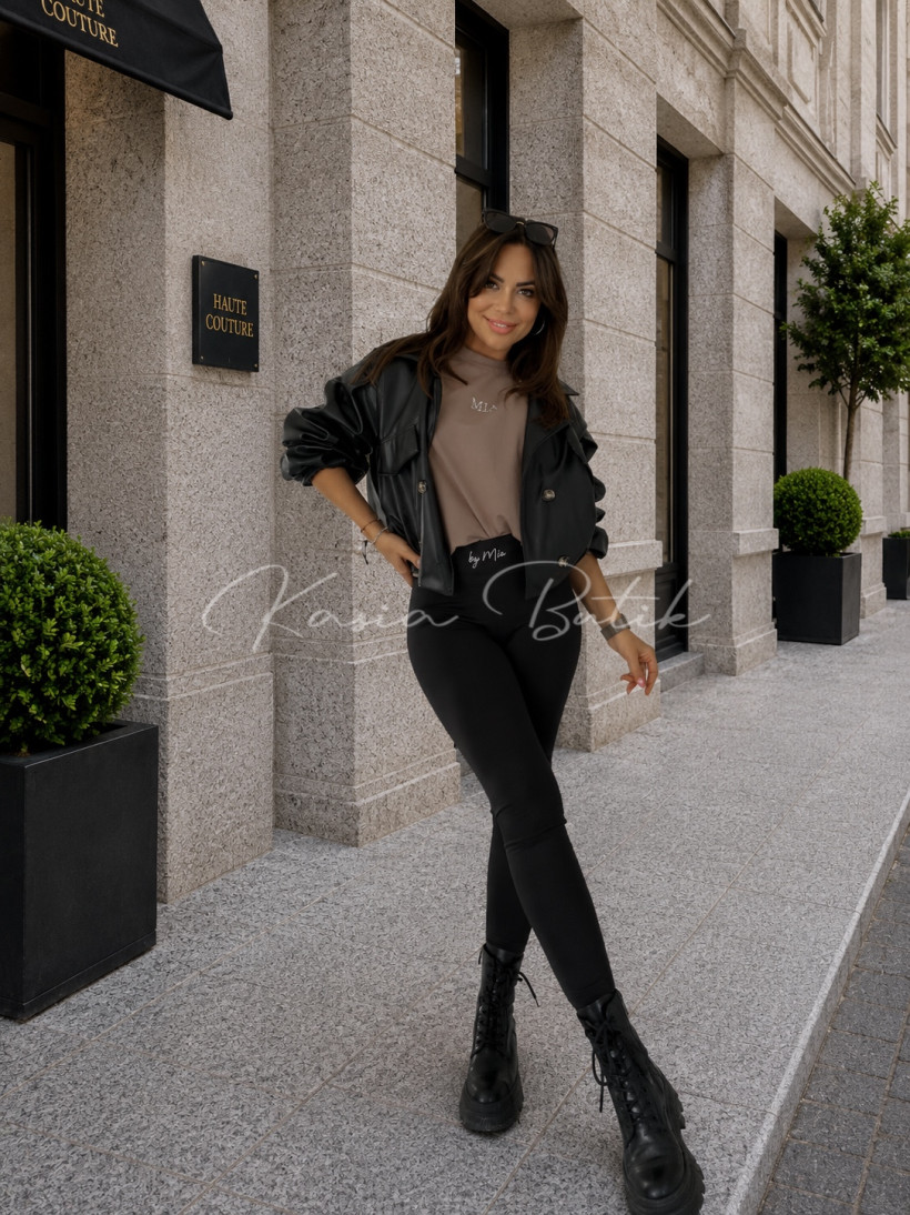 124385010-4.webp