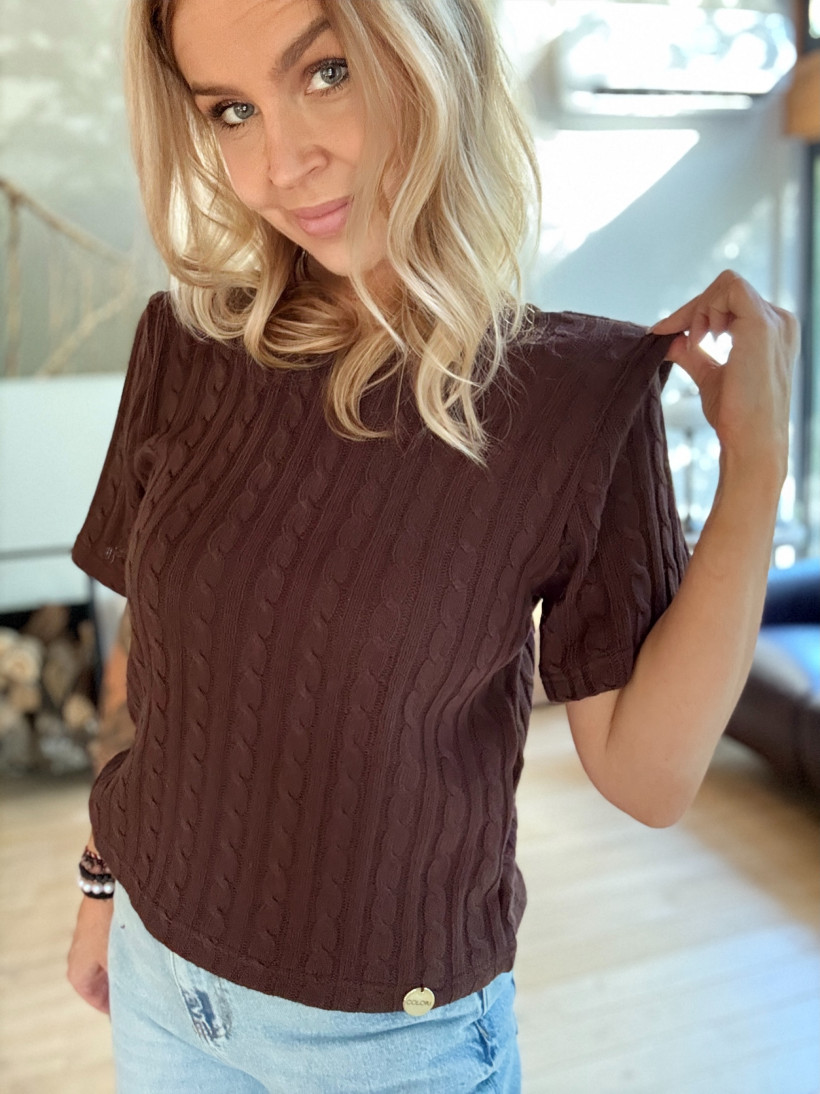 124409011-11.webp