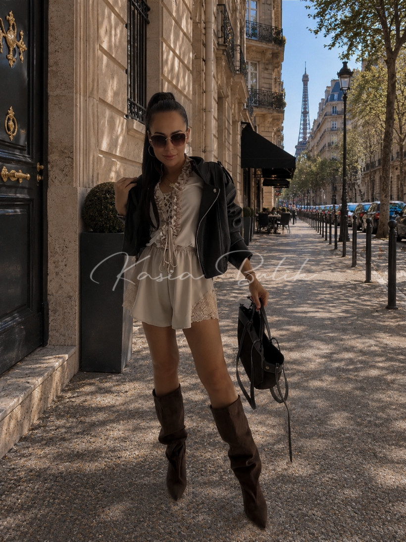 124423834-7.webp
