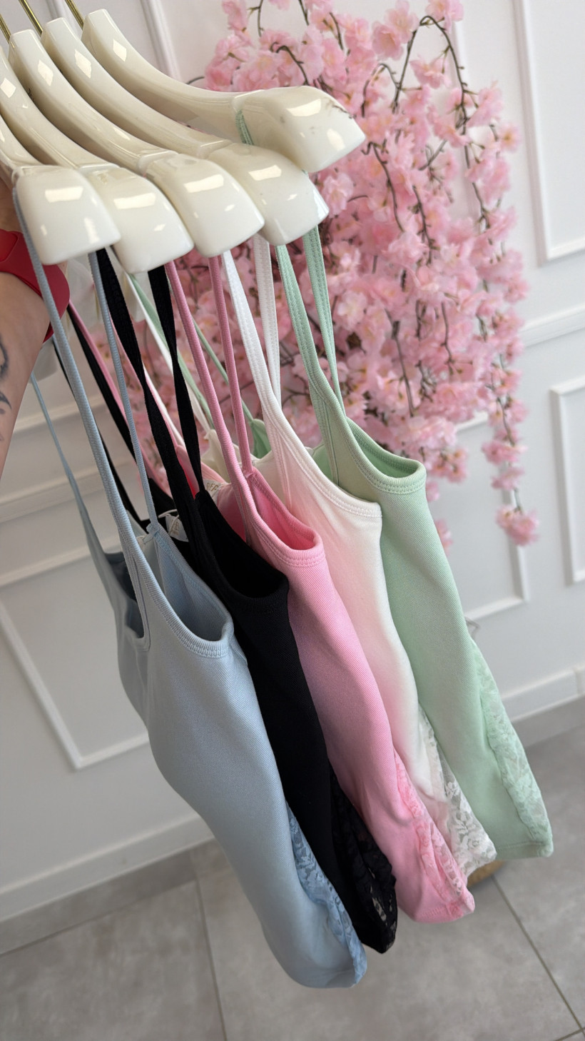 124424302-2.webp