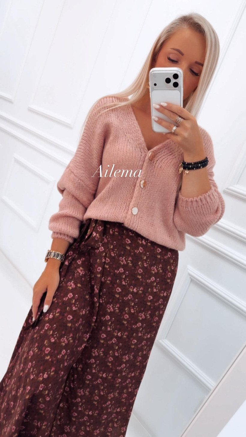 124426346-2.webp