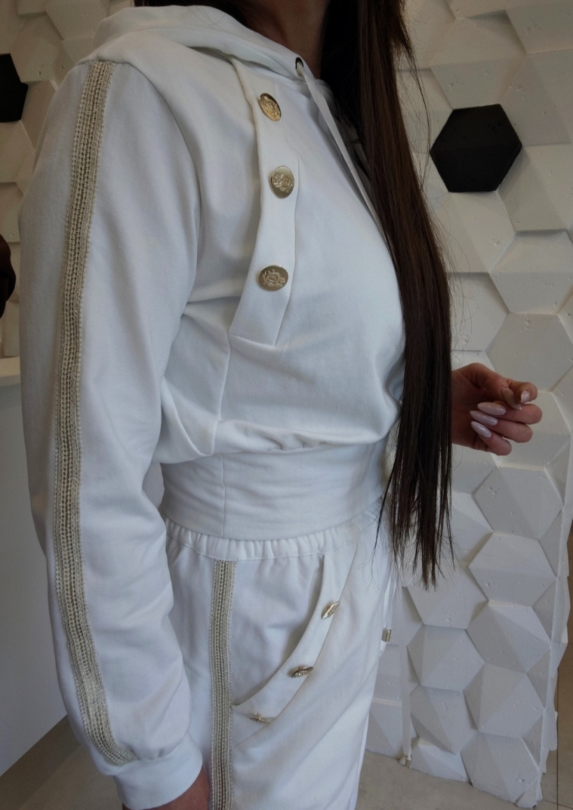 124459171-1.webp