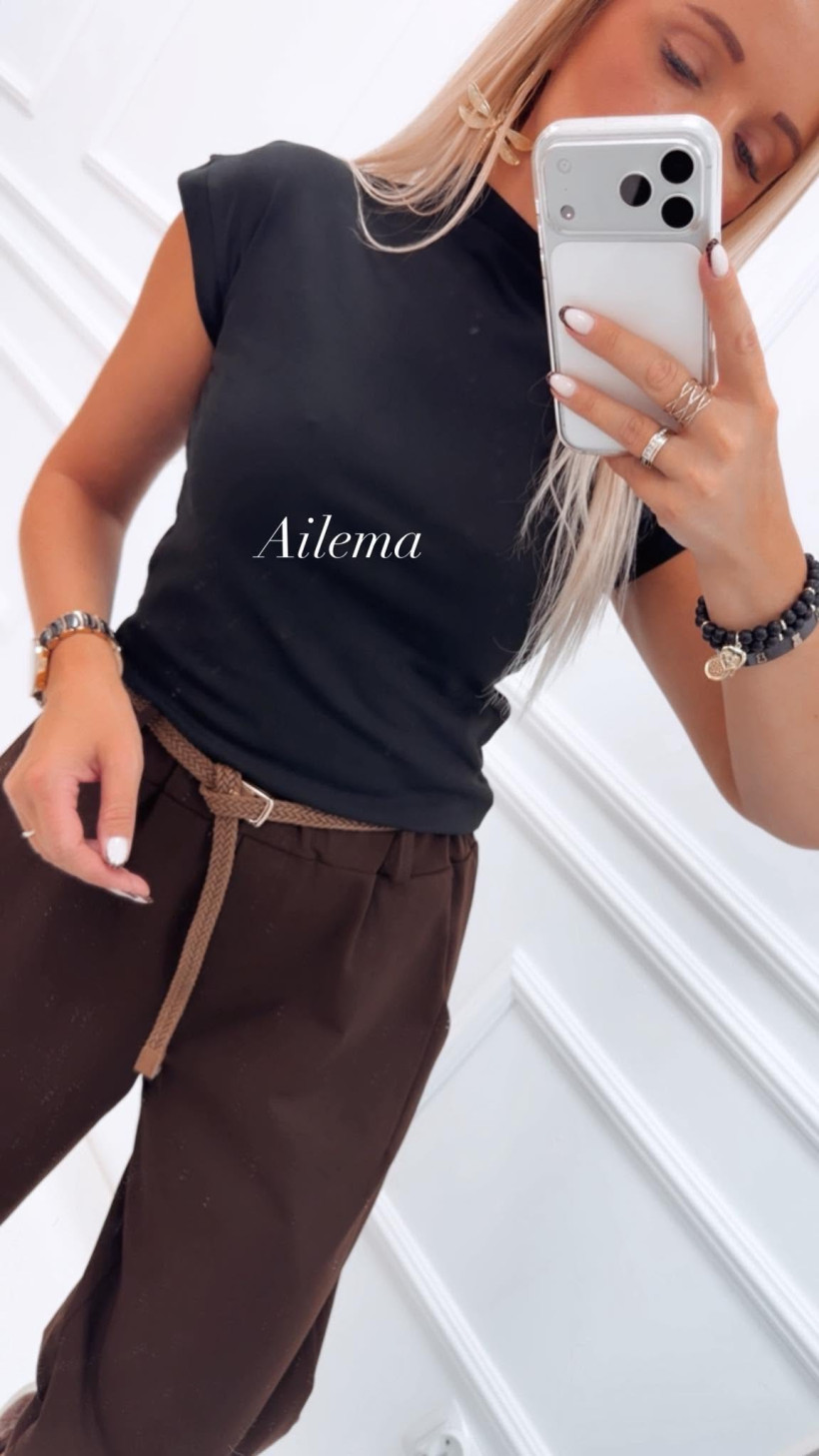 124500166-2.webp
