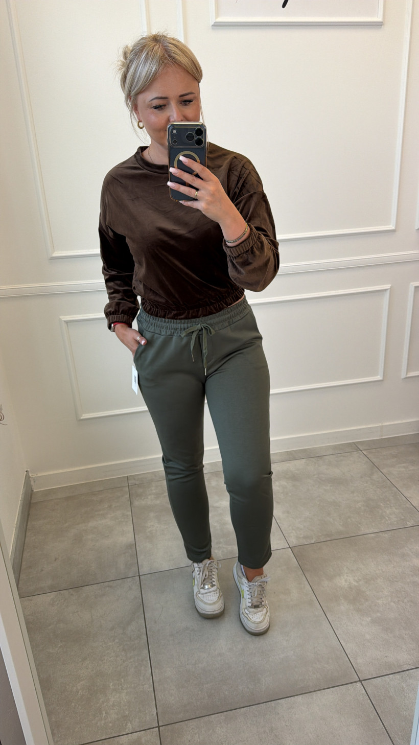 124567168-1.webp