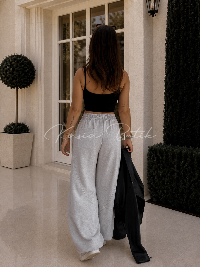 124591411-2.webp