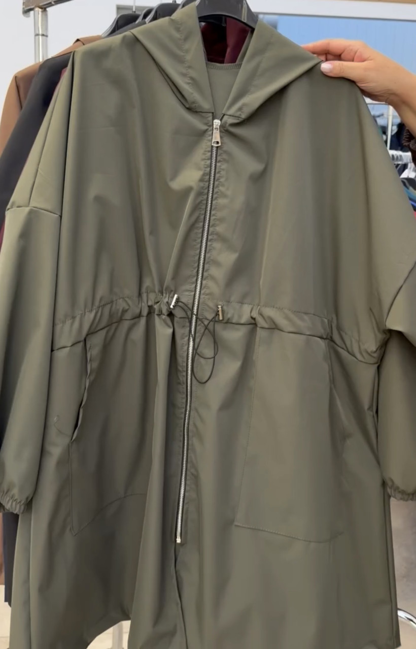 124594240-2.webp
