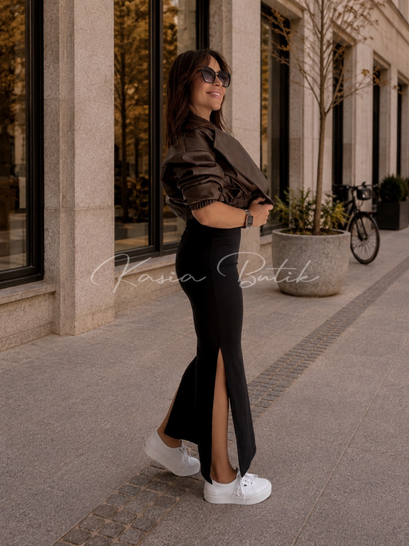 124622489-2.webp