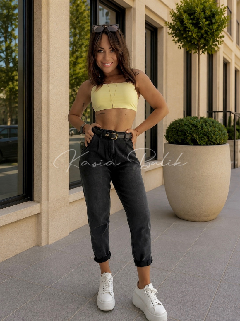124636974-2.webp
