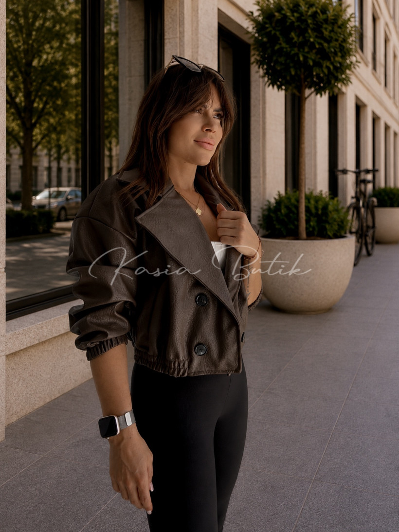 124637073-3.webp