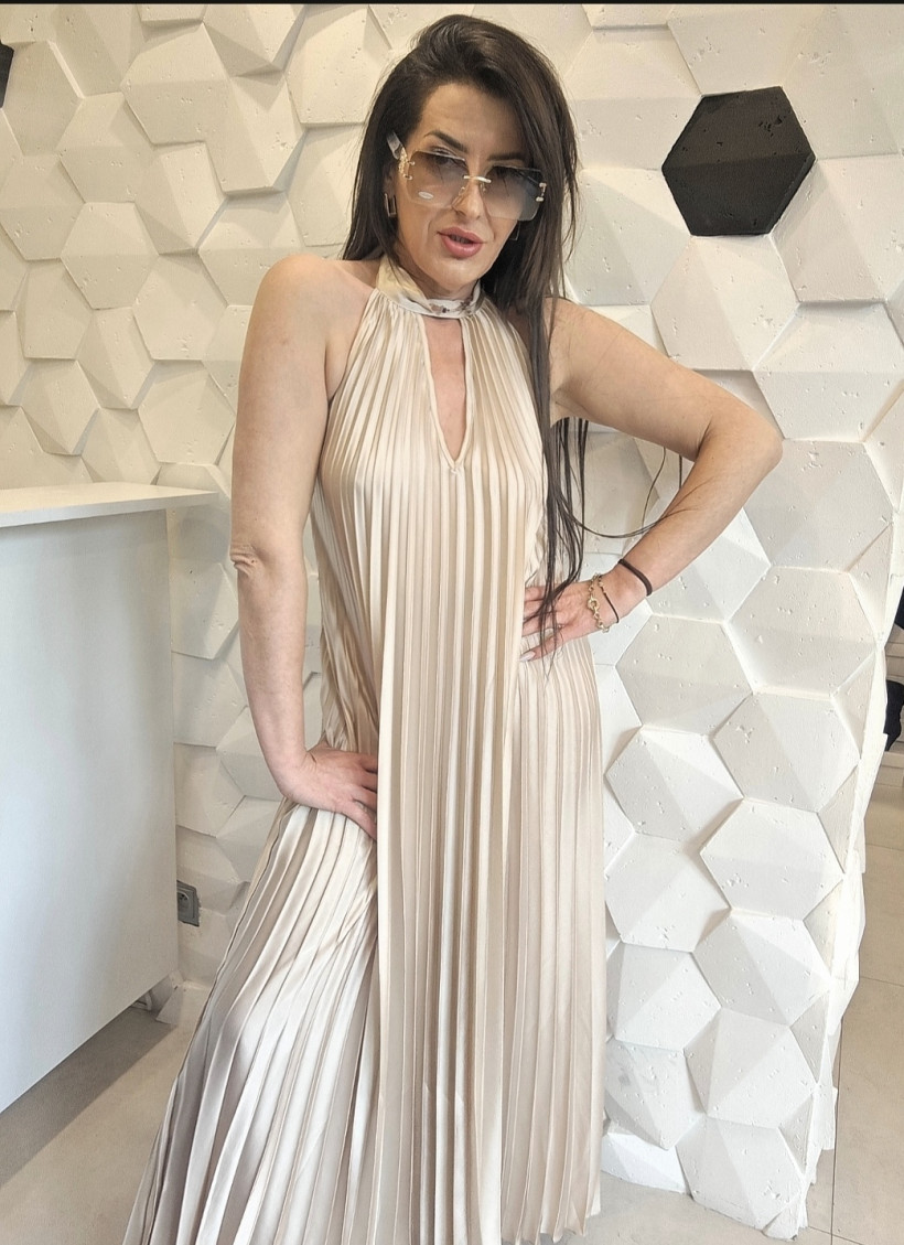 124640508-2.webp