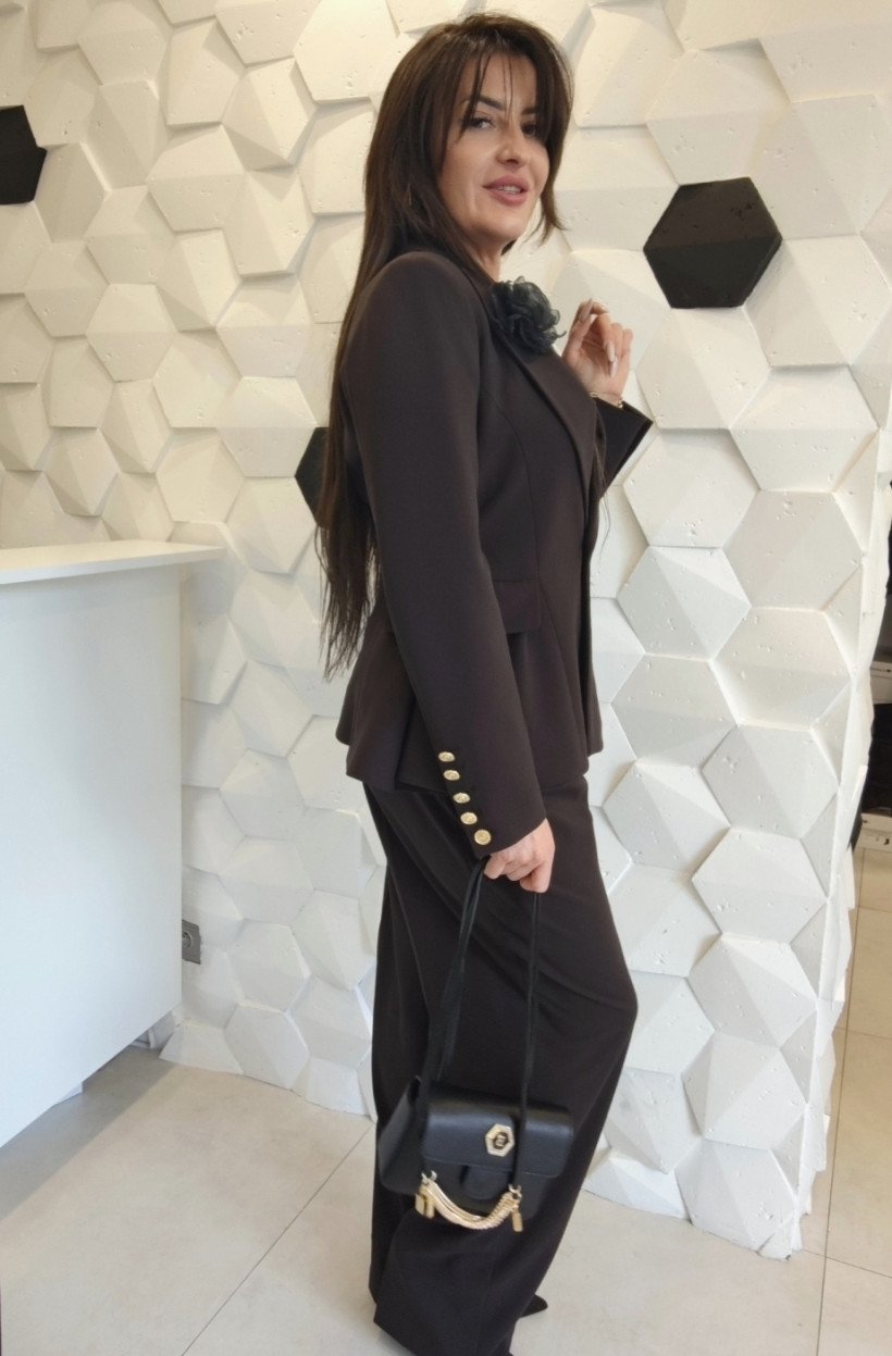 124651921-7.webp