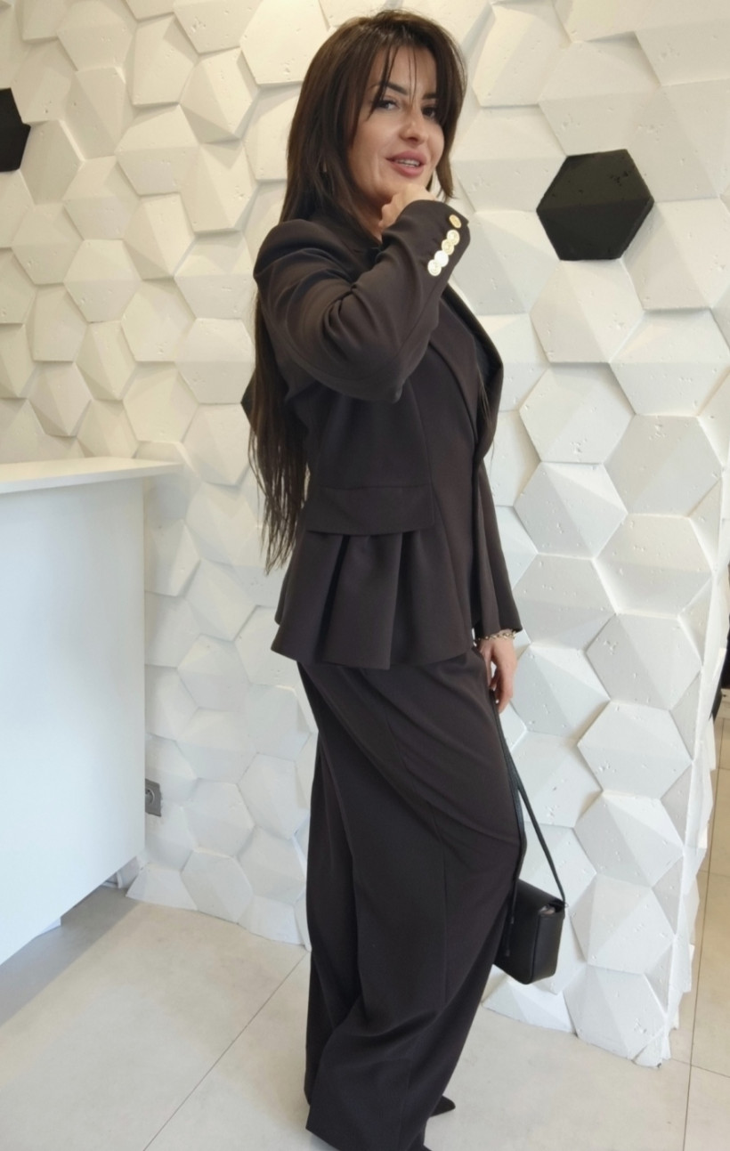 124651921-9.webp