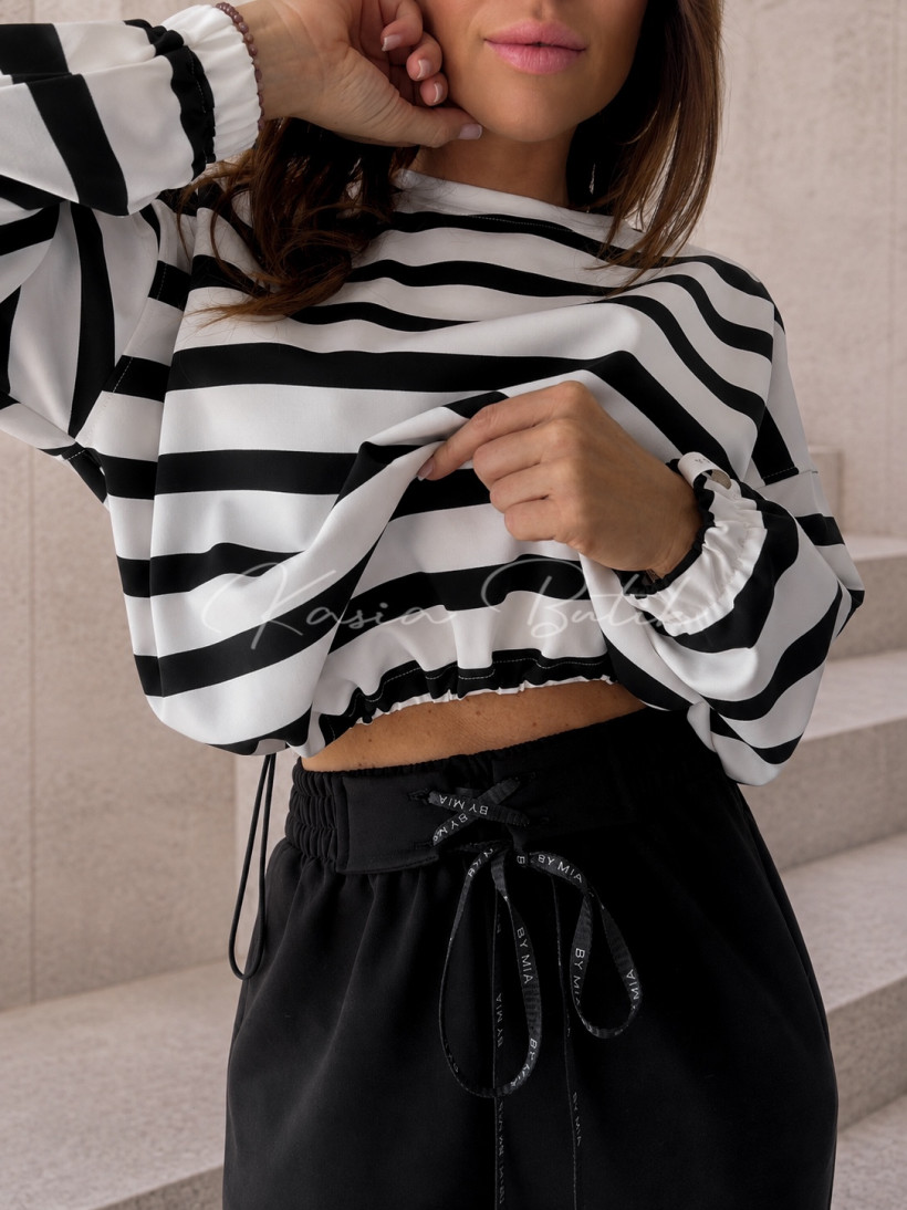 124681615-3.webp
