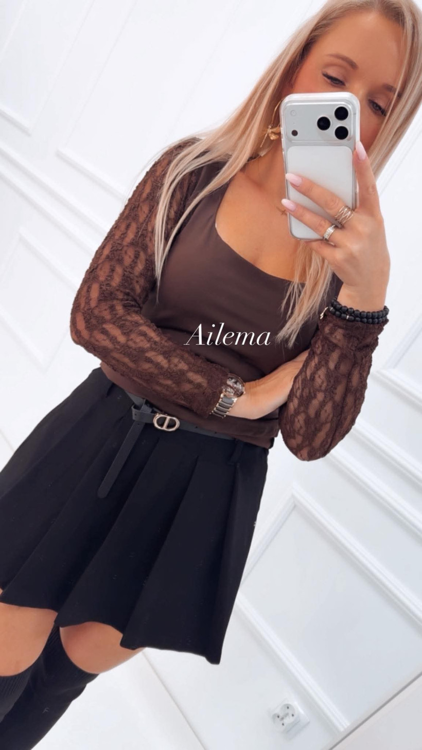 124799204-2.webp