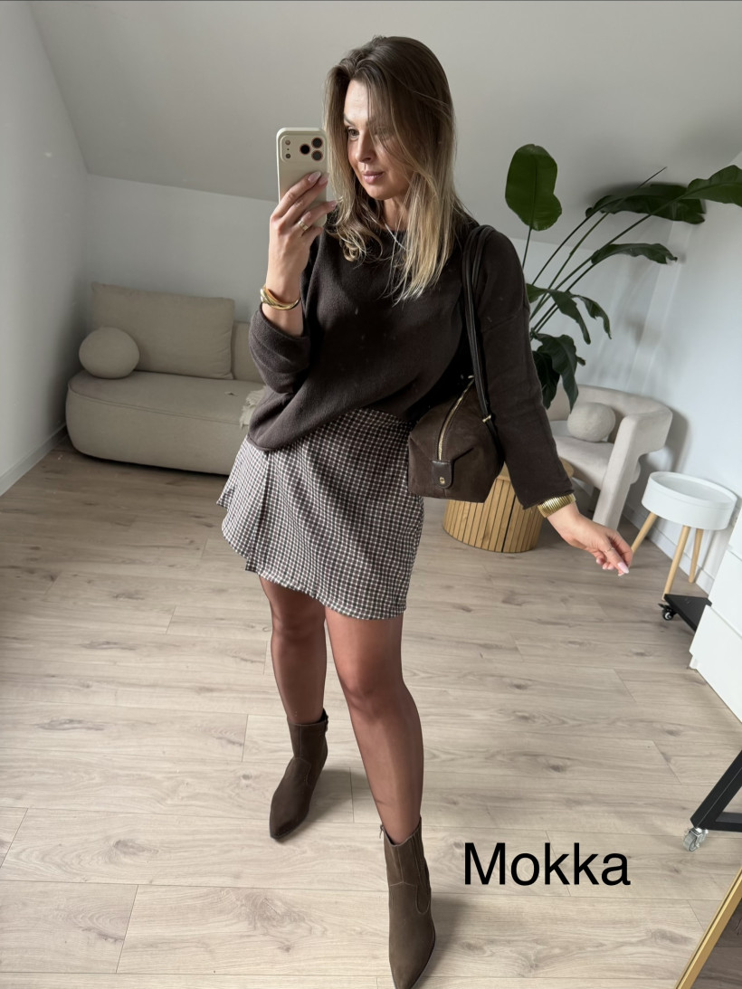 124799589-7.webp