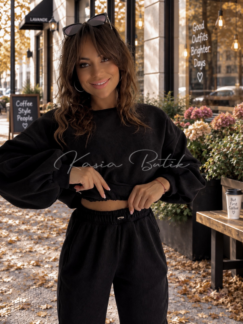 124820741-2.webp