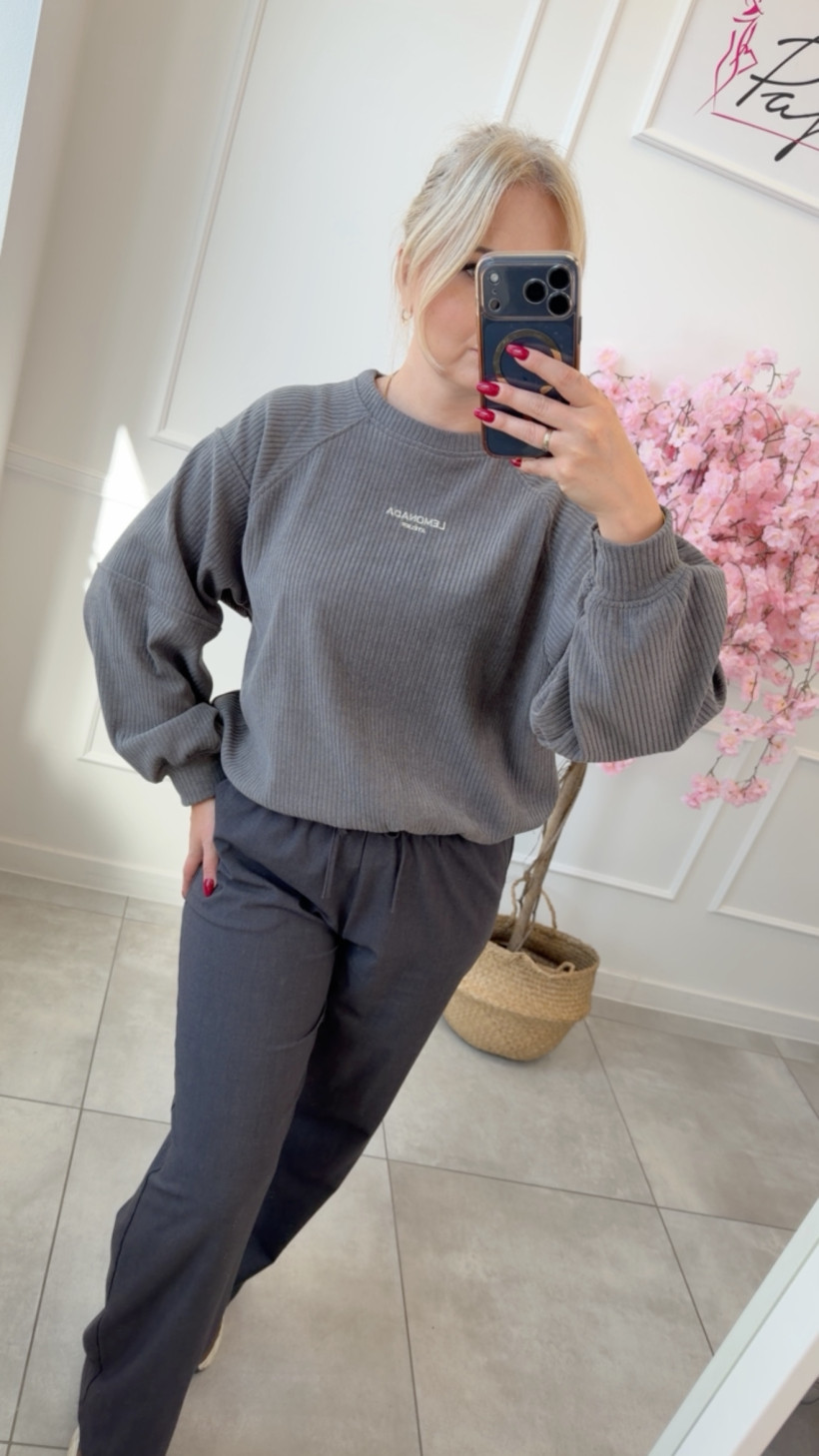 124823857-1.webp