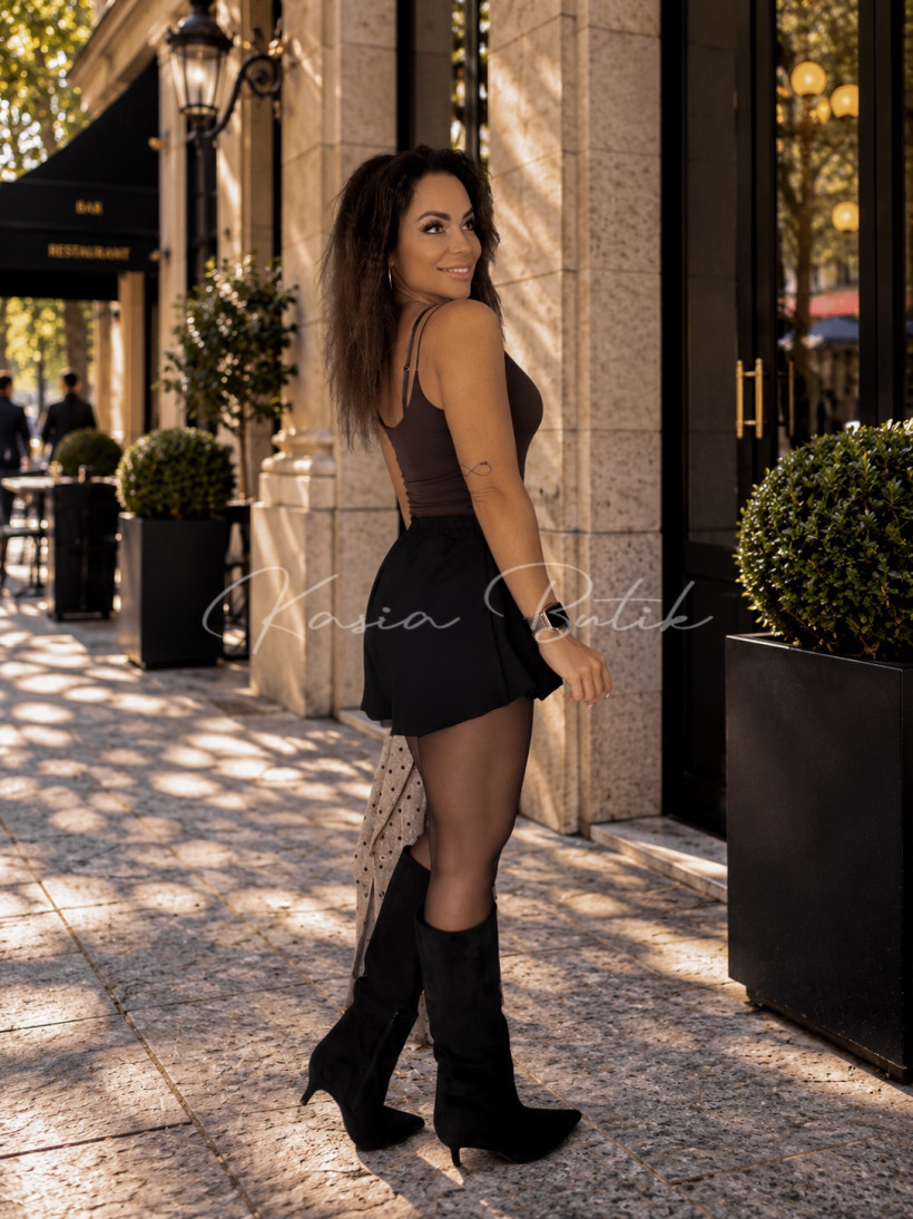 124830342-1.webp