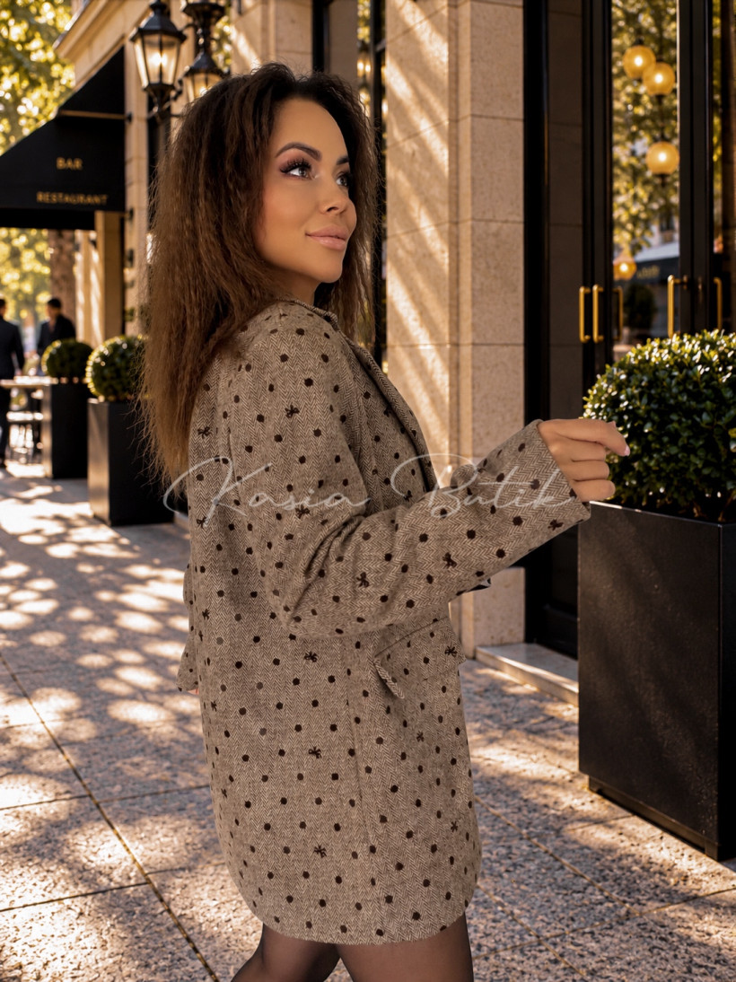 124830369-3.webp