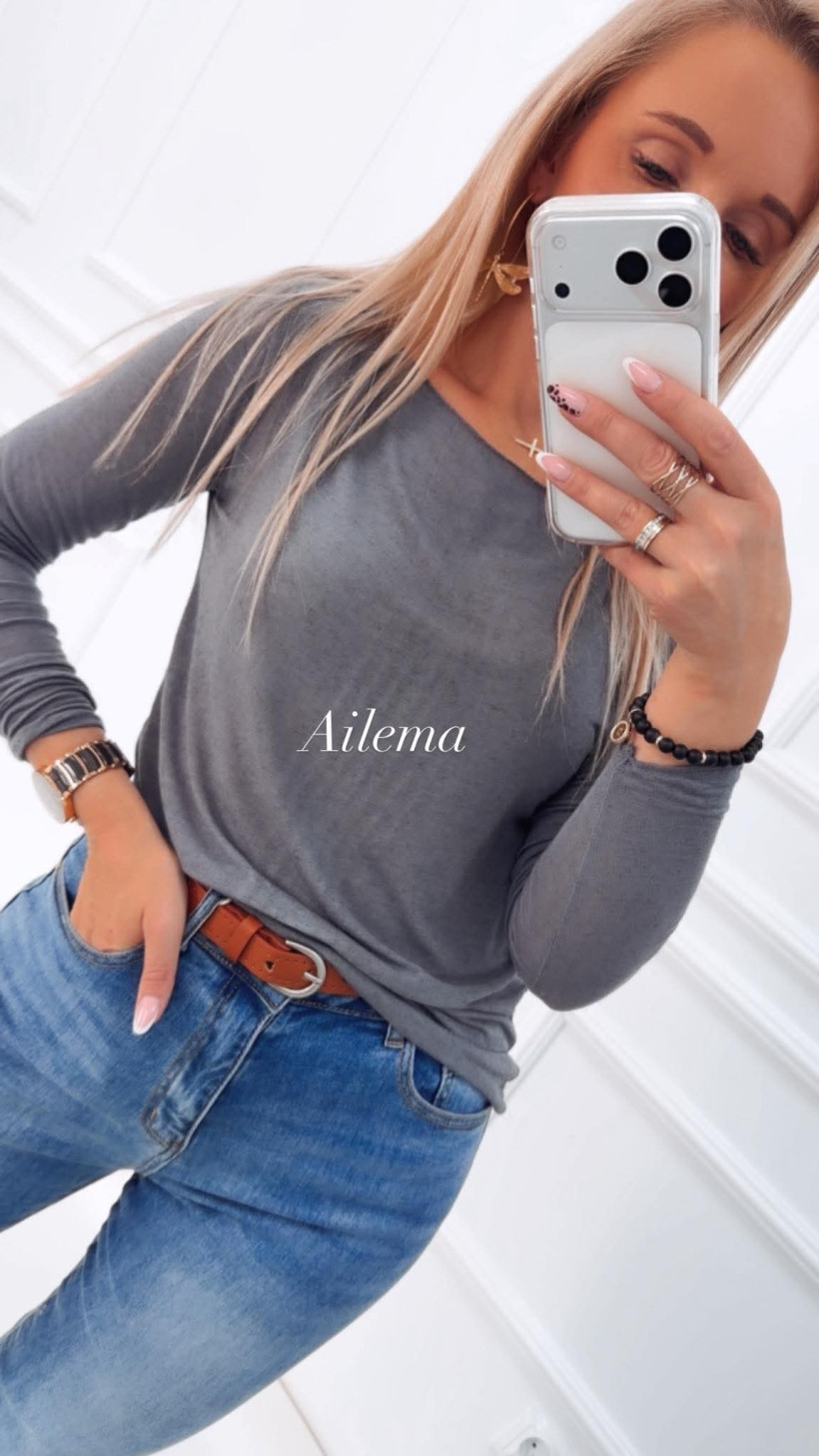 124842243-2.webp