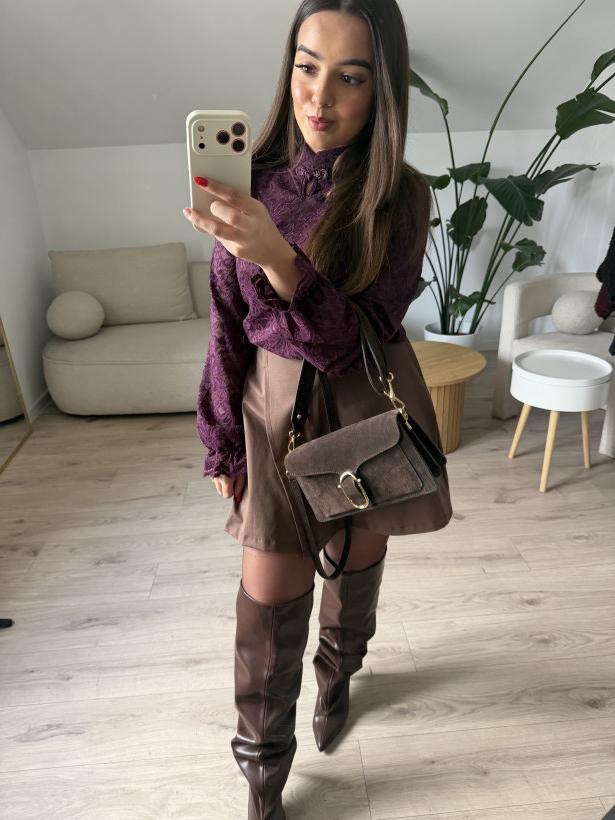 124964447-3.webp