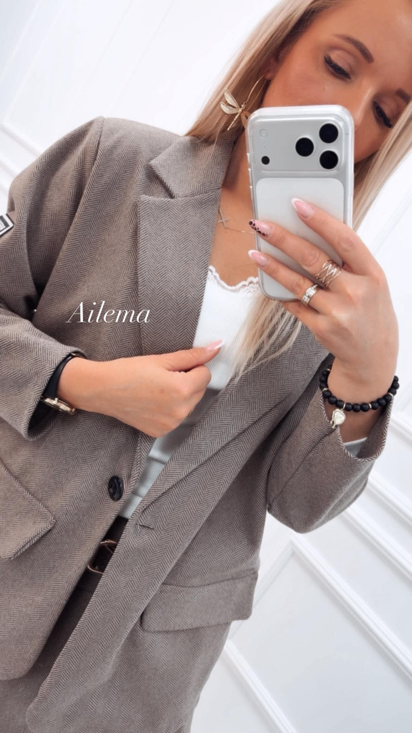 124971711-4.webp