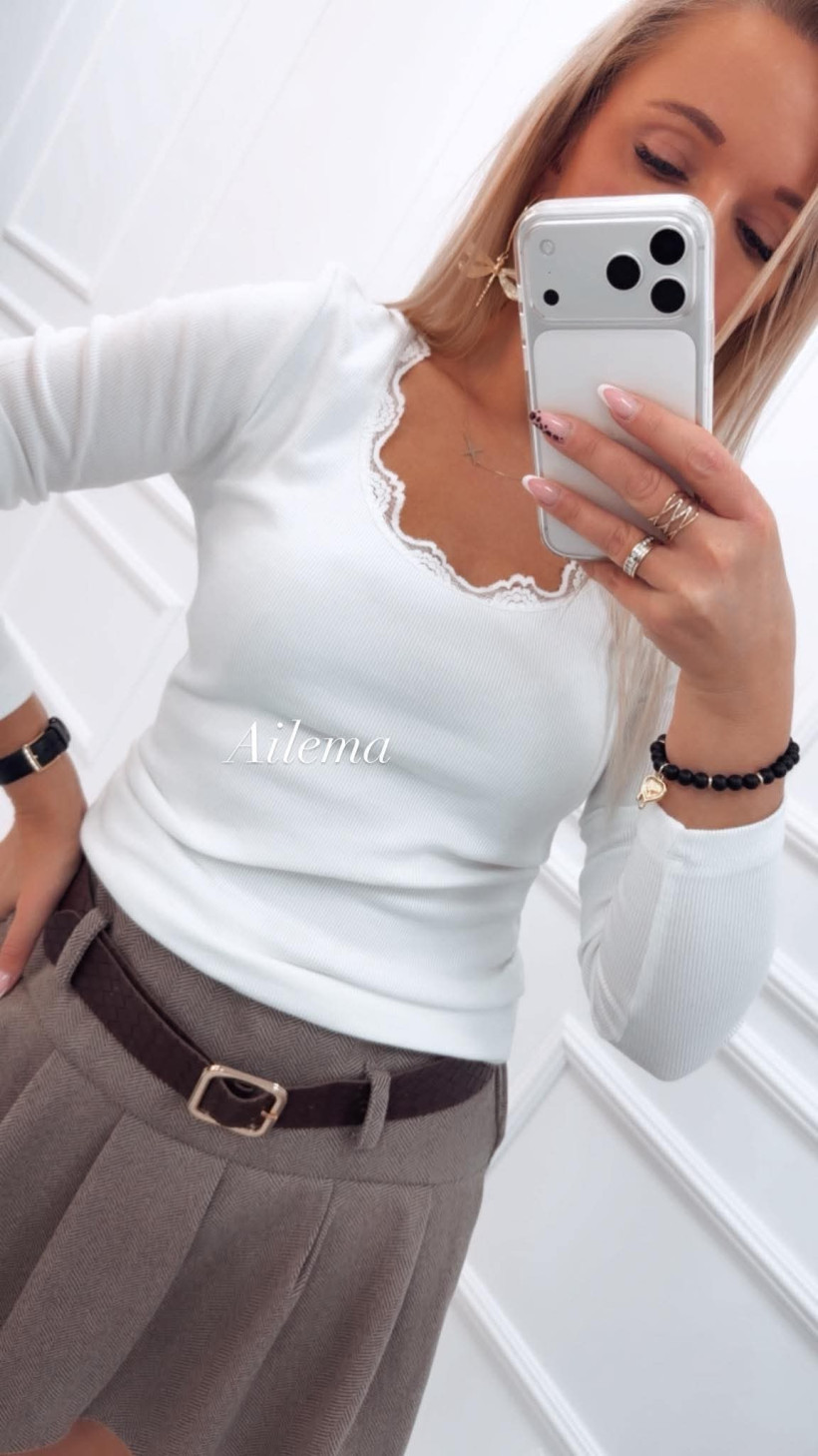 124996292-2.webp