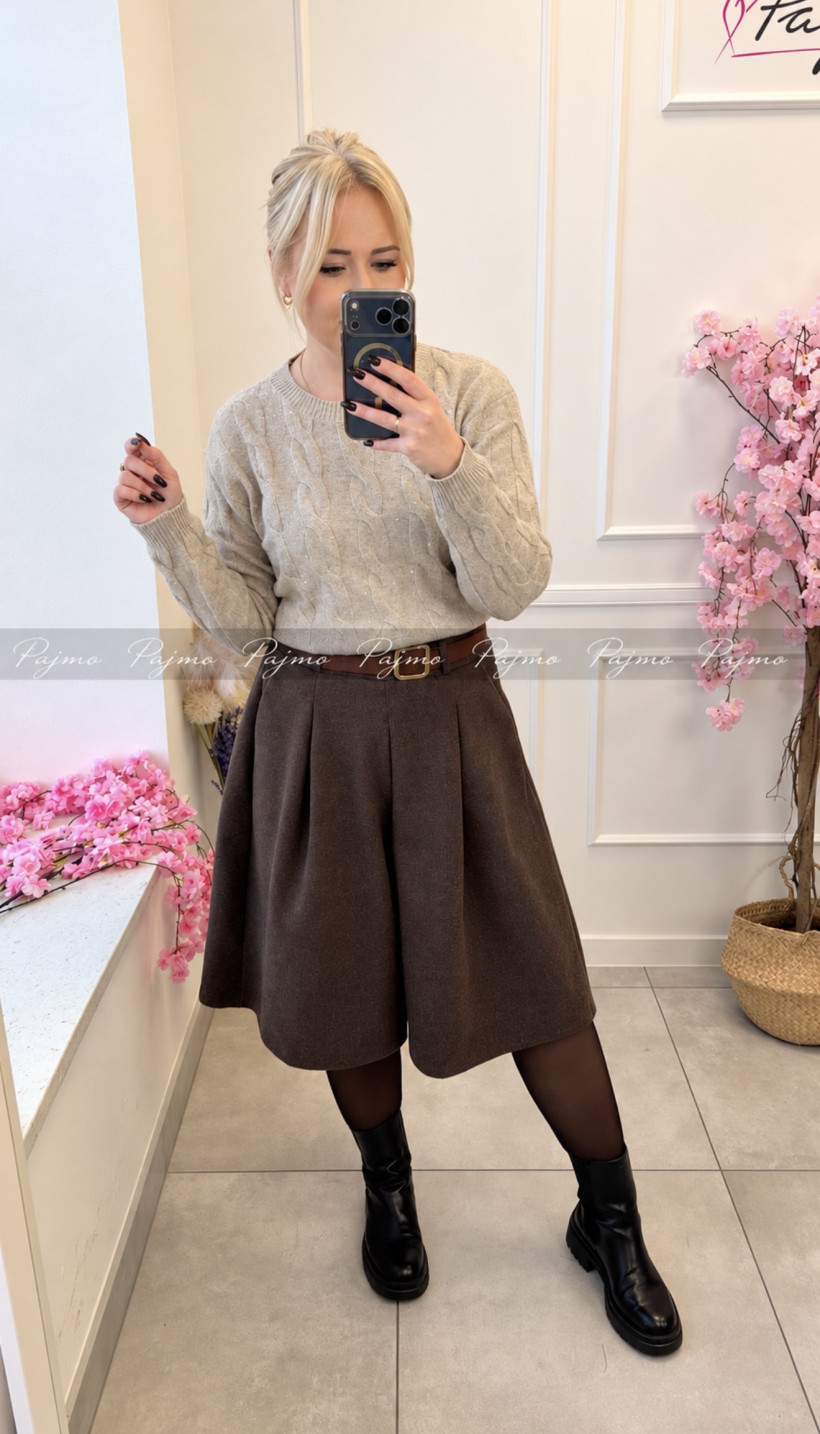 125026250-2.webp