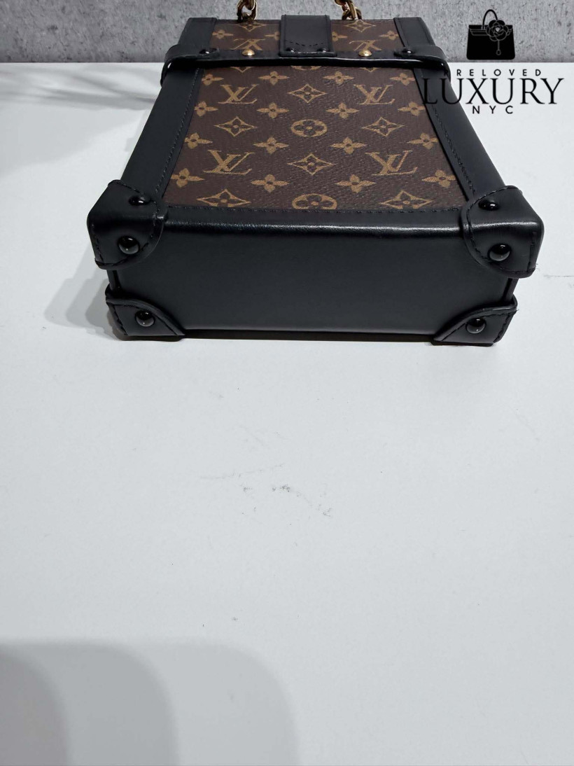 125061903-11.webp