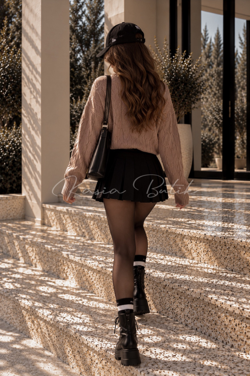 125101293-3.webp