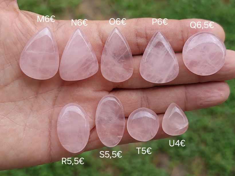 Cabochon Quartz rose