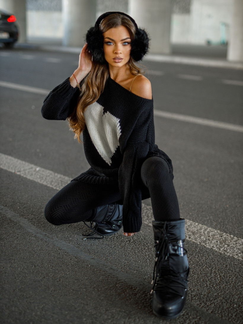 2301241-1.webp