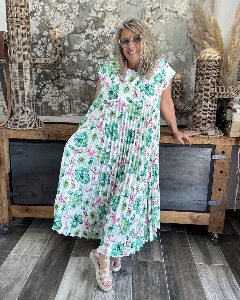 Réf 4217 Robe longue plissée fleurie 40 au 48