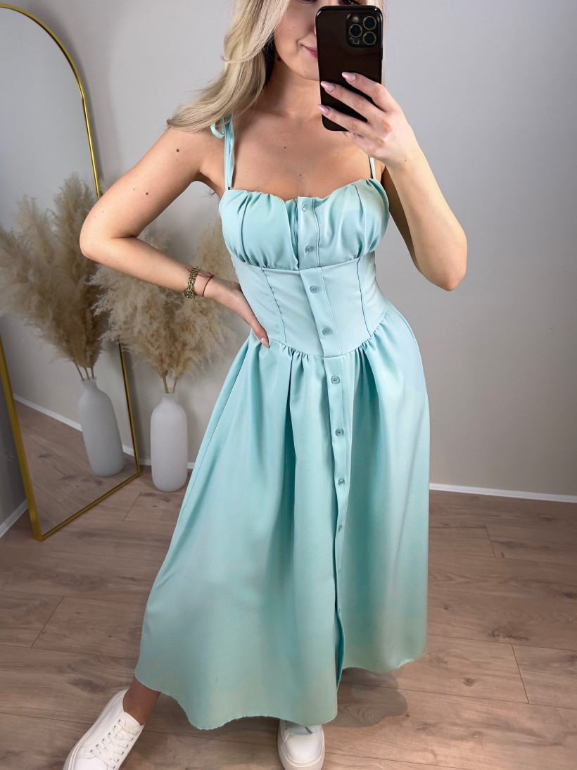3015072-8.webp
