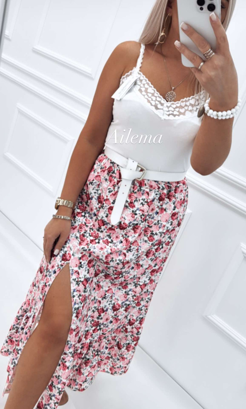 3052173-2.webp