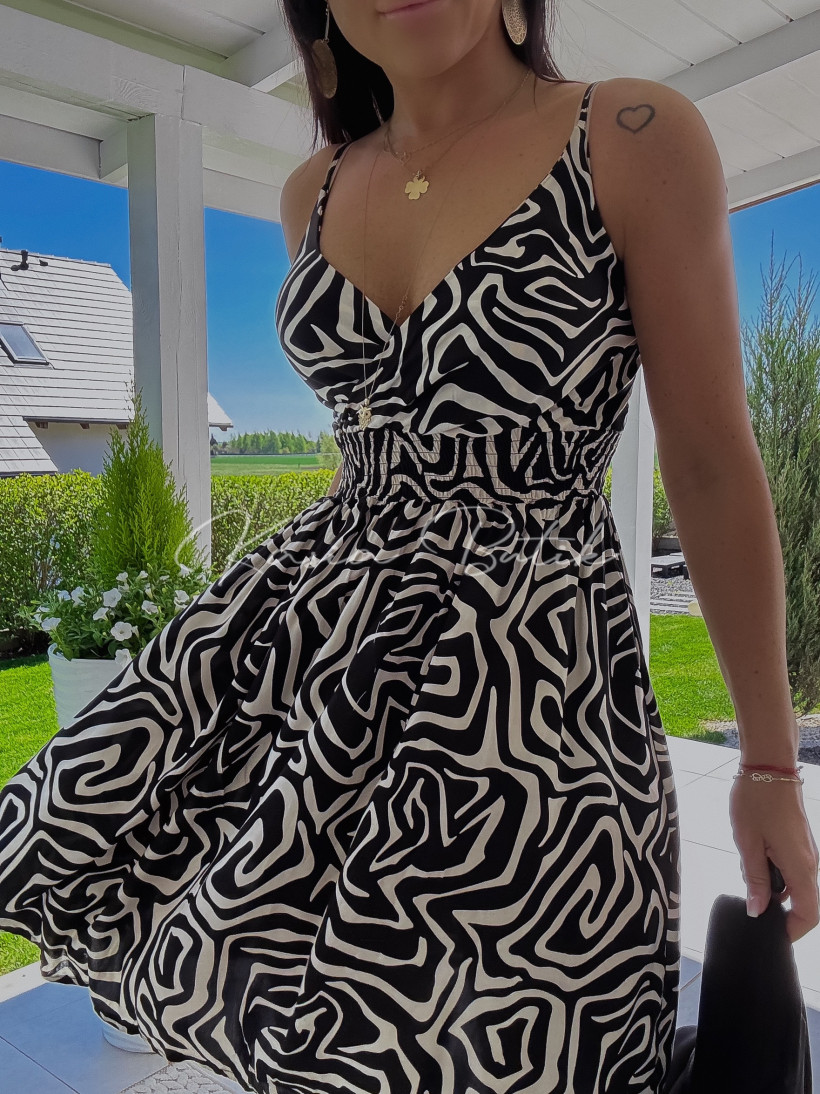 3088193-2.webp