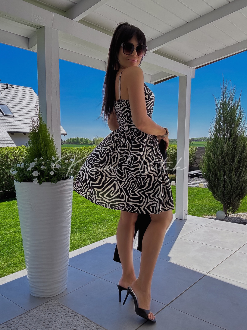 3088193-3.webp