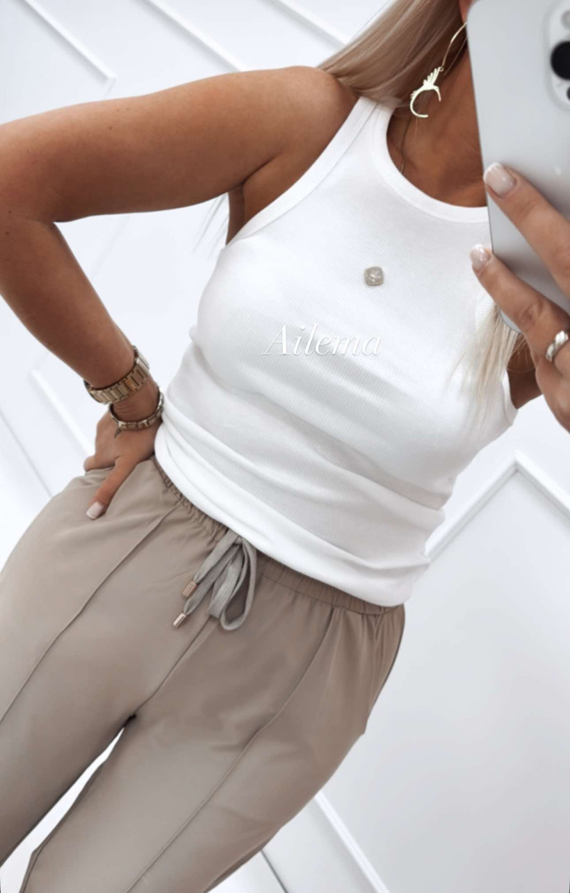 3102306-2.webp